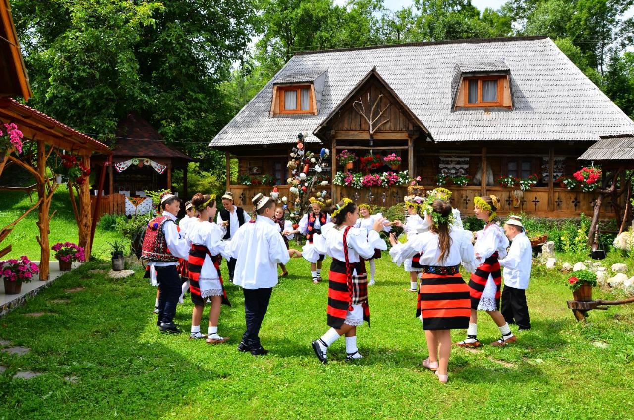 Pensiunea Rustic Oncesti Onceşti Exterior foto